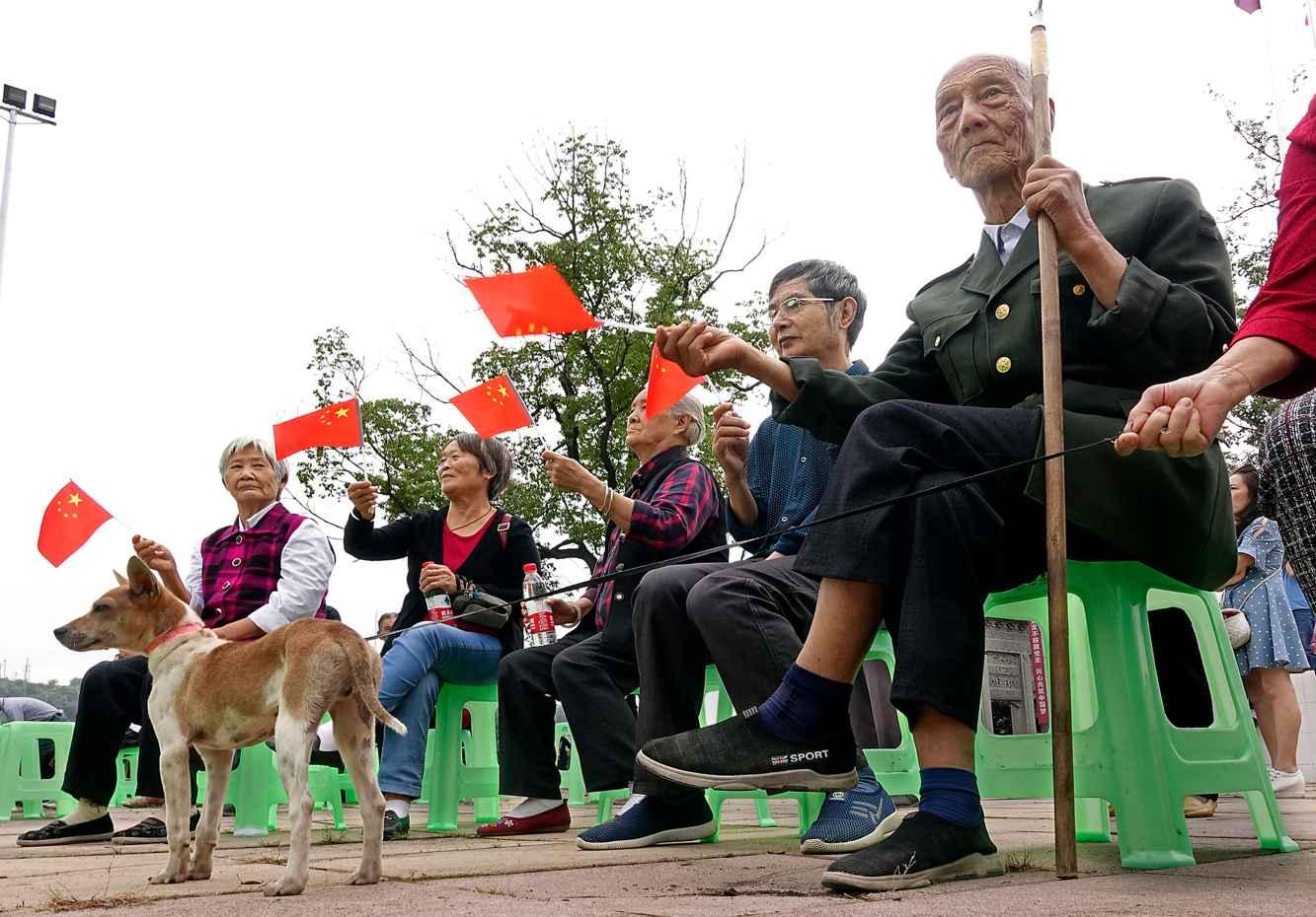 纽扣教育以更好地与孩子沟通，理解其内心世界